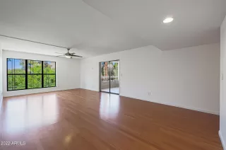 Photo #2: 6386638 Listing