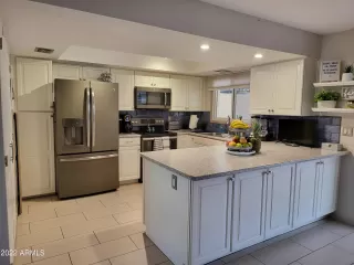 Photo #2: 6386661 Listing