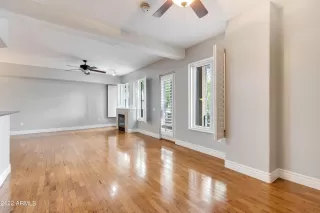 Photo #4: 6386668 Listing 