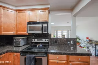 Photo #6: 6386734 Listing