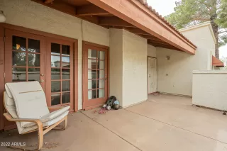 Photo #5: 6386894 Listing