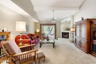 Photo #5: 6386899 Listing 