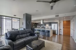 Photo #4: 6386951 Listing 