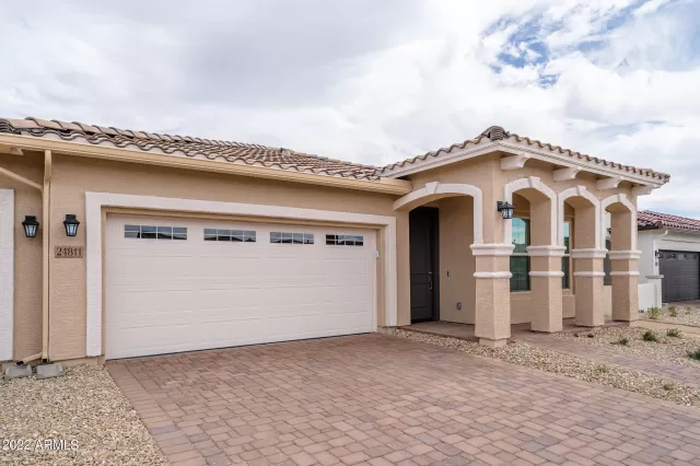 MLS: 6386953 Condo For Sale