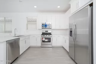 Photo #4: 6386953 Listing 