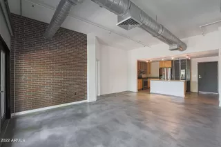Photo #3: 6387105 Listing 