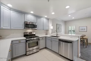 Photo #4: 6387130 Listing