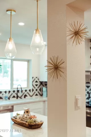 Photo #6: 6387136 Listing 