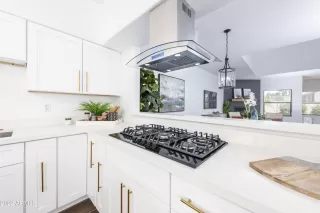 Photo #4: 6387264 Listing 