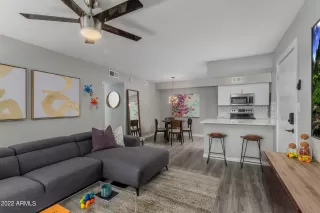 Photo #4: 6387311 Listing