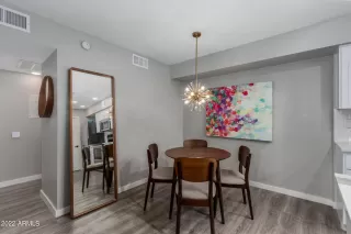 Photo #5: 6387311 Listing