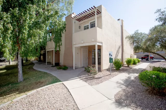 MLS: 6387339 Condo For Sale