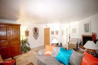 Photo #4: 6387339 Listing