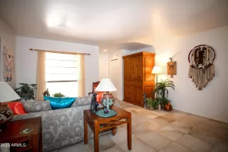 Photo #6: 6387339 Listing