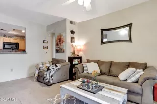 Photo #4: 6387454 Listing