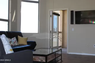 Photo #5: 6387489 Listing