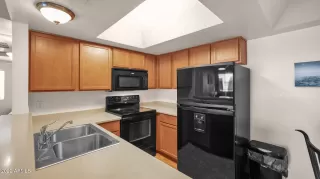 Photo #5: 6387491 Listing