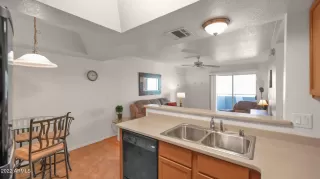 Photo #6: 6387491 Listing