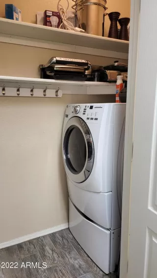 Photo #6: 6387506 Listing