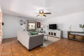 Photo #2: 6387601 Listing 