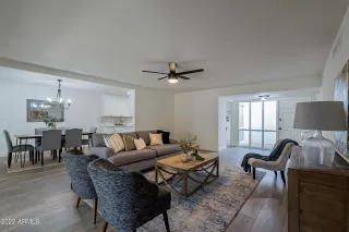 Photo #6: 6387616 Listing