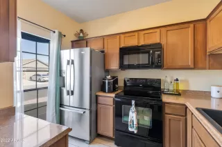 Photo #3: 6387621 Listing