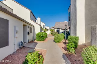 Photo #3: 6387636 Listing