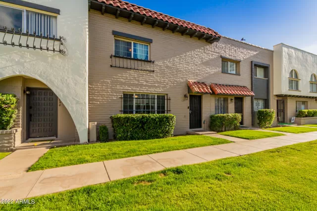 MLS: 6387775 Condo For Sale