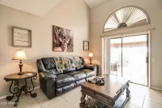 Photo #4: 6387813 Listing 