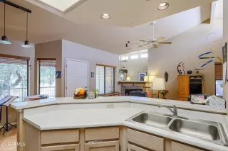 Photo #3: 6387875 Listing