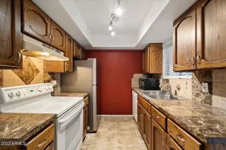 Photo #2: 6388025 Listing