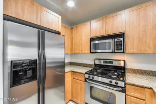 Photo #5: 6388034 Listing 