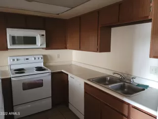 Photo #2: 6388177 Listing 