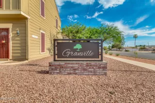 Photo #4: 6388191 Listing