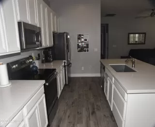 Photo #3: 6388810 Listing