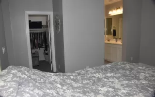 Photo #6: 6388810 Listing