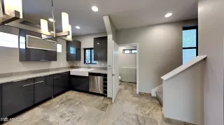 Photo #6: 6388846 Listing