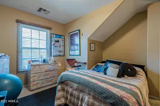 Photo #4: 6388909 Listing