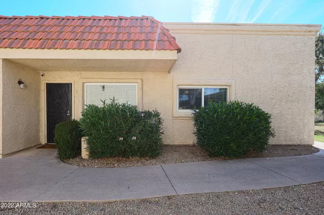 MLS: 6388944 Condo For Sale
