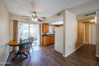 Photo #3: 6388944 Listing 