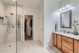 Photo #4: 6388975 Listing