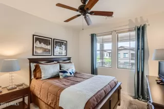 Photo #6: 6388975 Listing