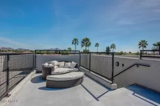 Photo #4: 6388999 Listing