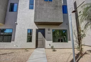 Photo #6: 6388999 Listing