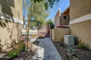 Photo #1: 6389011 Listing