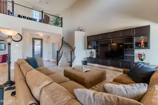 Photo #2: 6389053 Listing