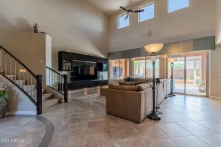 Photo #4: 6389053 Listing