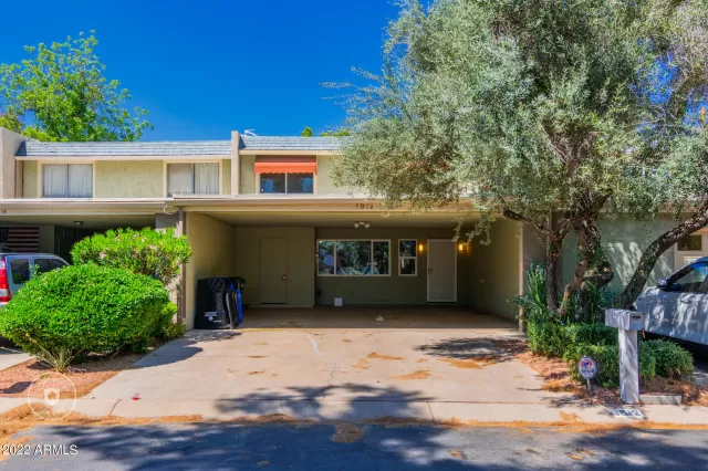 MLS: 6389101 Condo For Sale