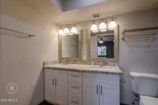 Photo #5: 6389101 Listing 