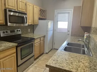 Photo #5: 6389141 Listing